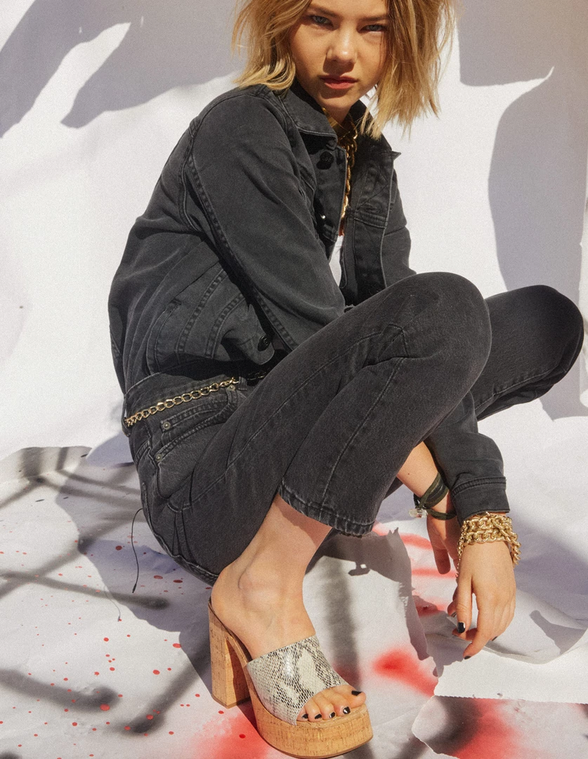 ROC Seasonal CASHEW Sandals