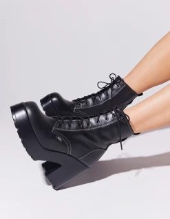 ROC Seasonal MASCOT Boots